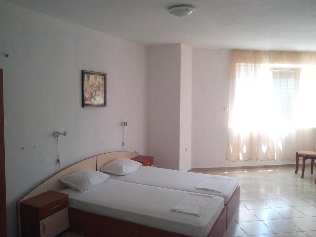 Guest House Krasi Tjernomorets Rum bild