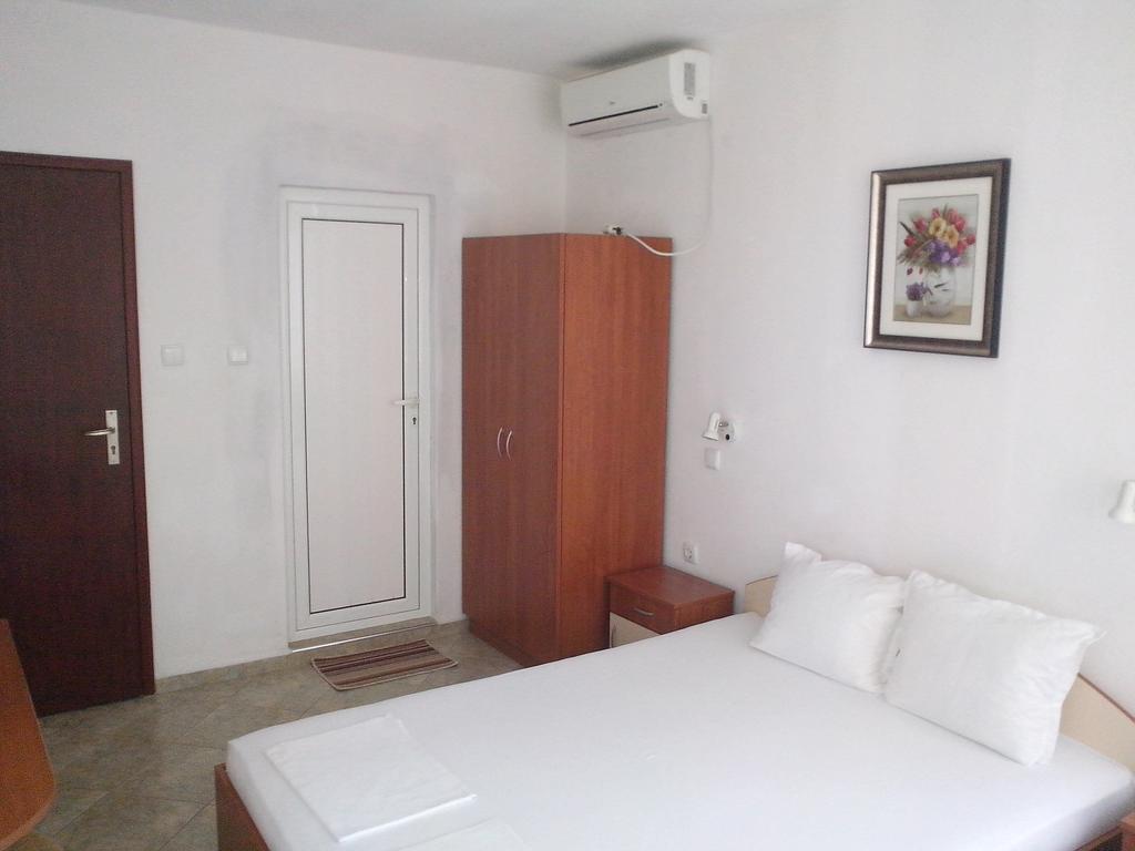 Guest House Krasi Tjernomorets Rum bild